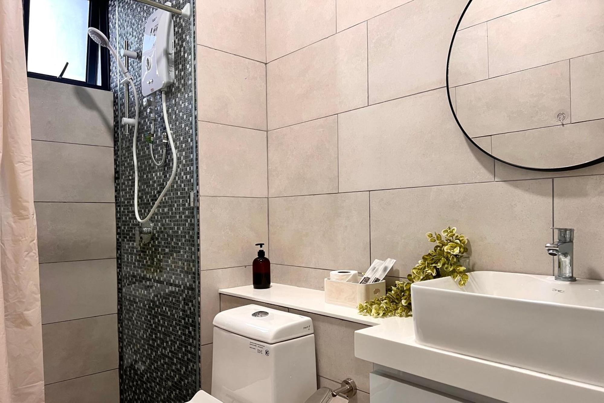 The Shore Executive Suites By Ys Luxury Kota Kinabalu Exterior photo
